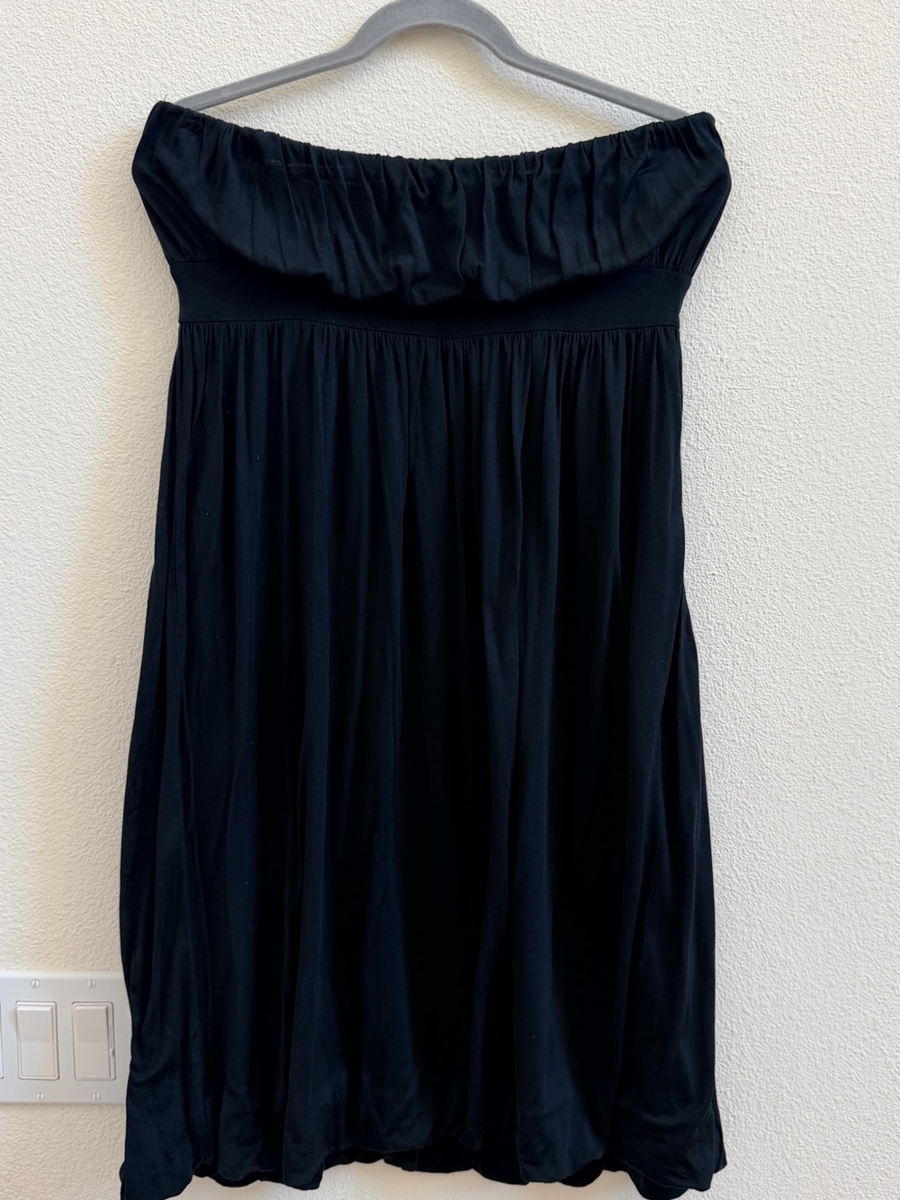Banana Republic Silk Strapless Bubble Hem LBD Dress 12